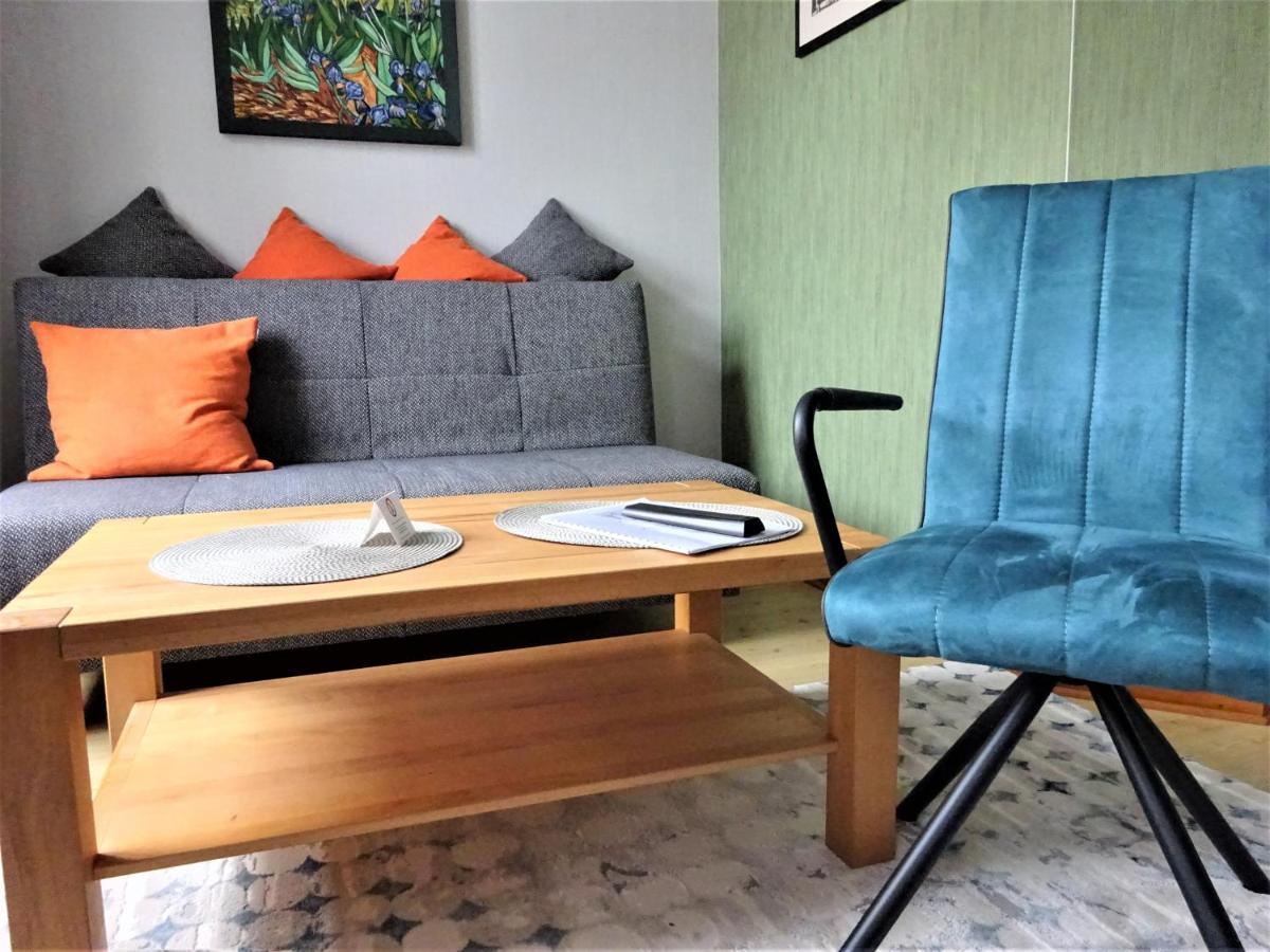 Hotel Pension Zur Faehrbruecke ชตราลซุนด์ ภายนอก รูปภาพ